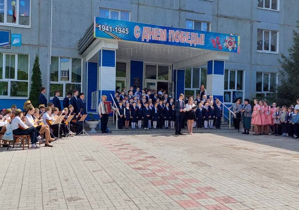 Праздничный концерт.